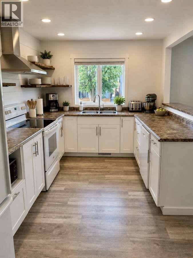 453 Alexander Avenue - 18