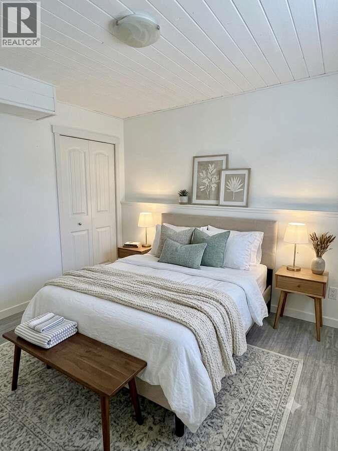 453 Alexander Avenue - 37