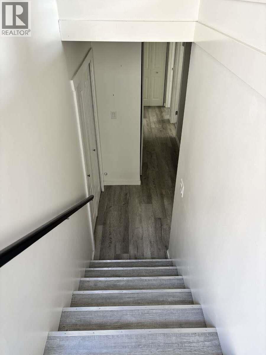 453 Alexander Avenue - 30