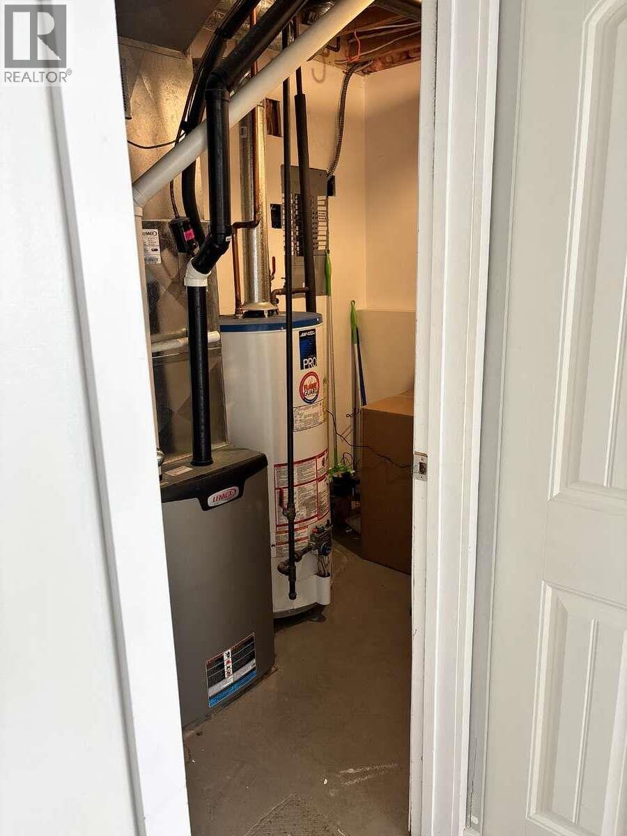 453 Alexander Avenue - 39