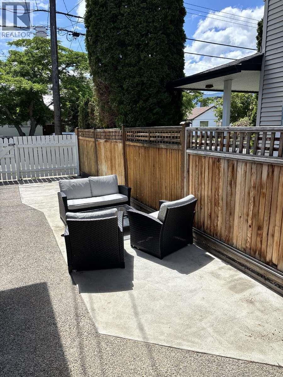 453 Alexander Avenue - 42