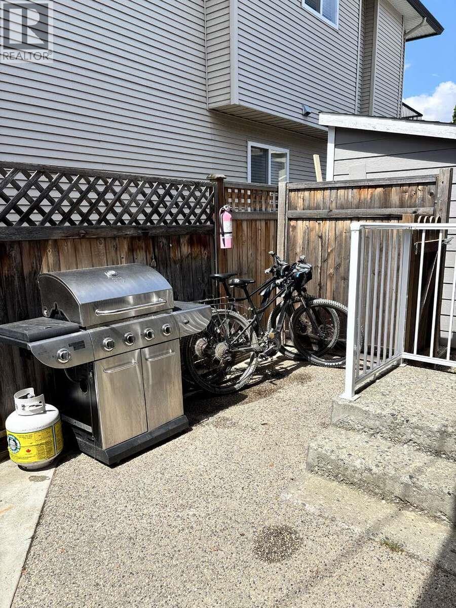 453 Alexander Avenue - 48