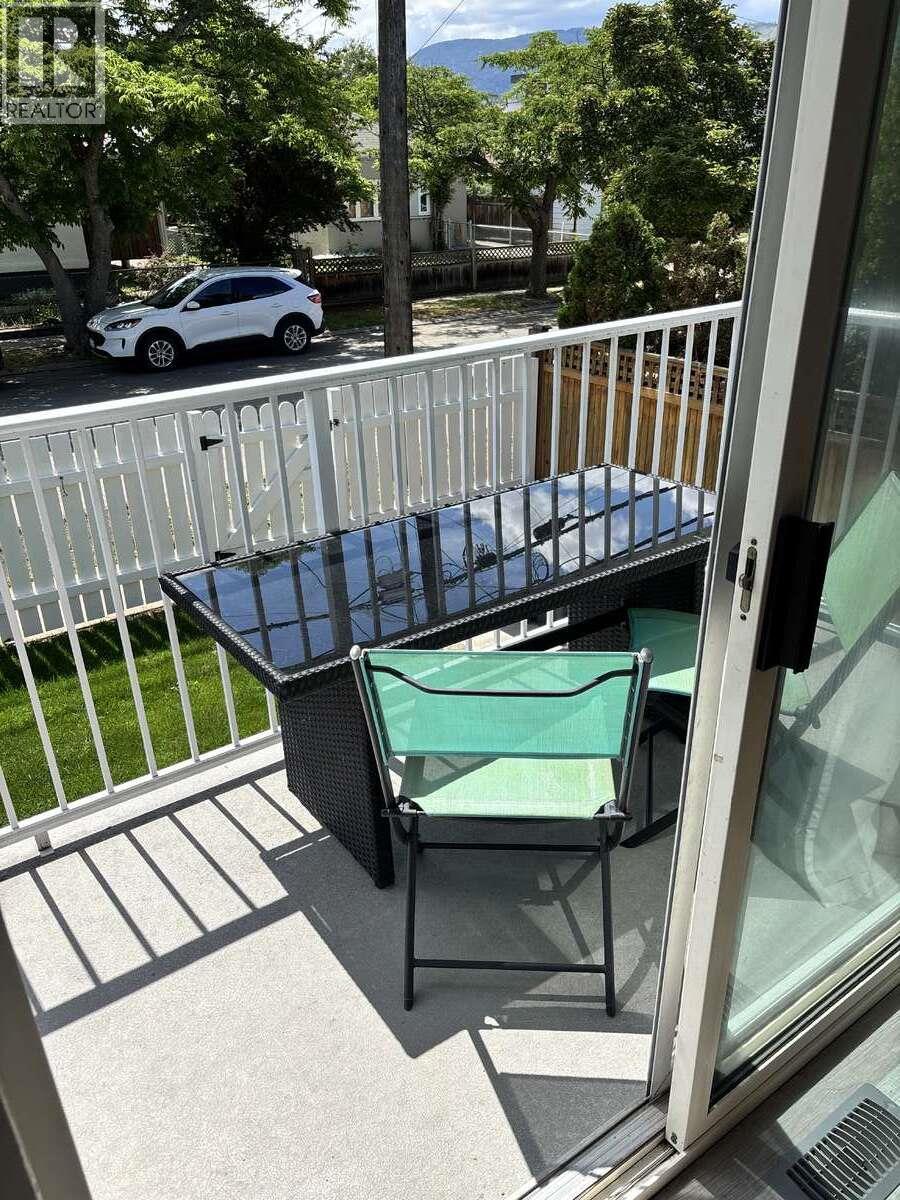 453 Alexander Avenue - 28