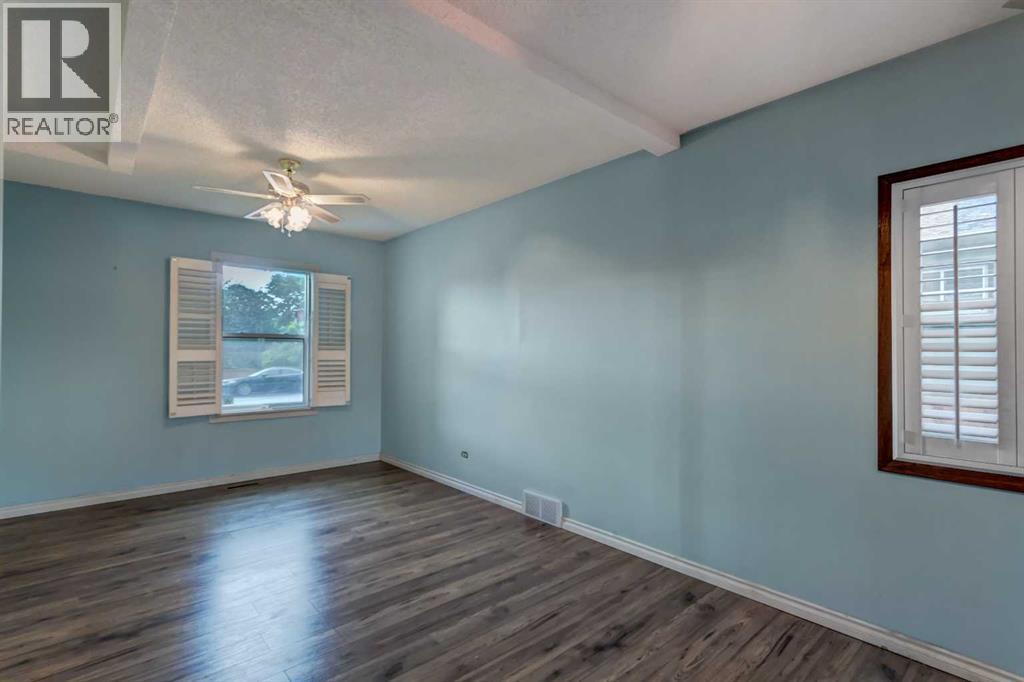 7412 22 Street SE - 12