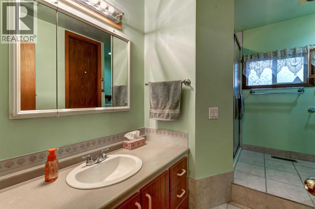 7412 22 Street SE - 15