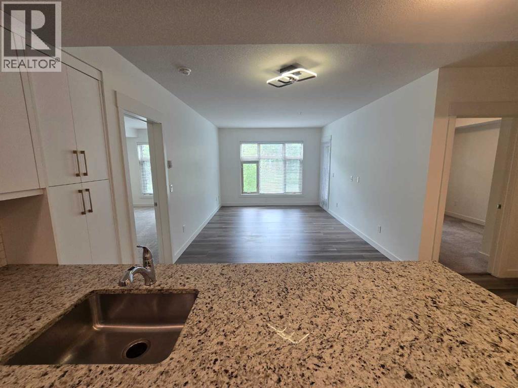 #214 15 Aspenmont Heights SW - 14