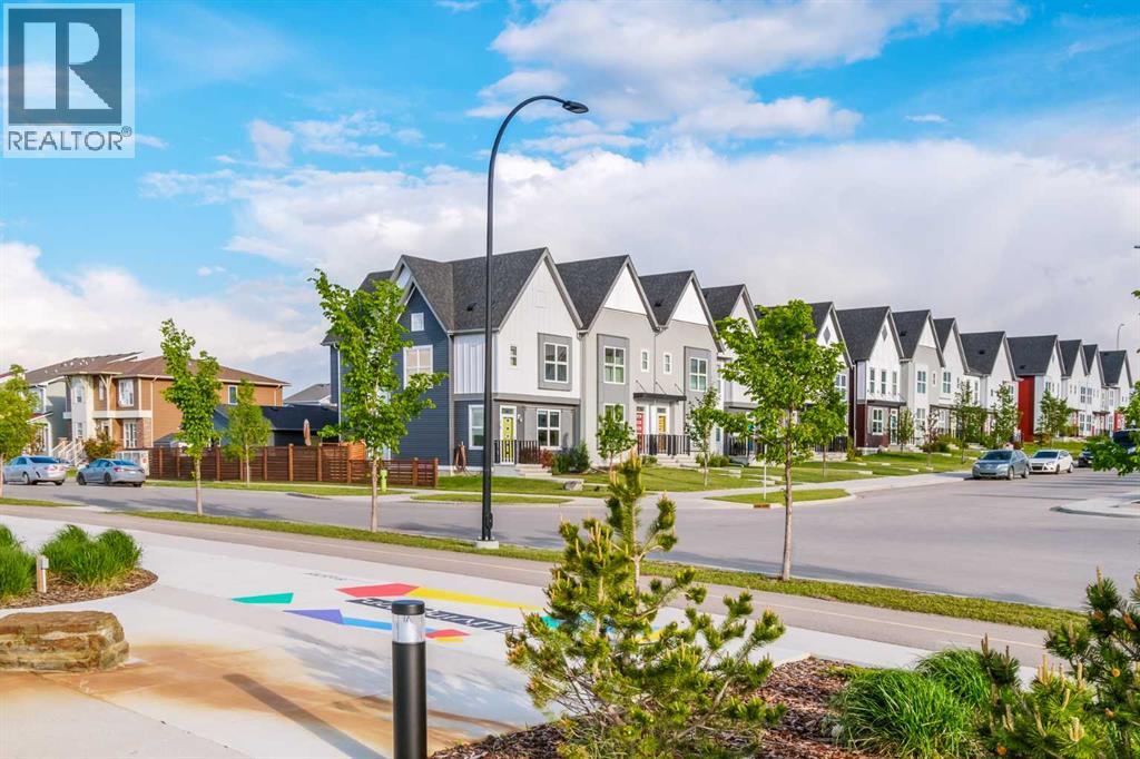 78 Livingston Gate NE - 1