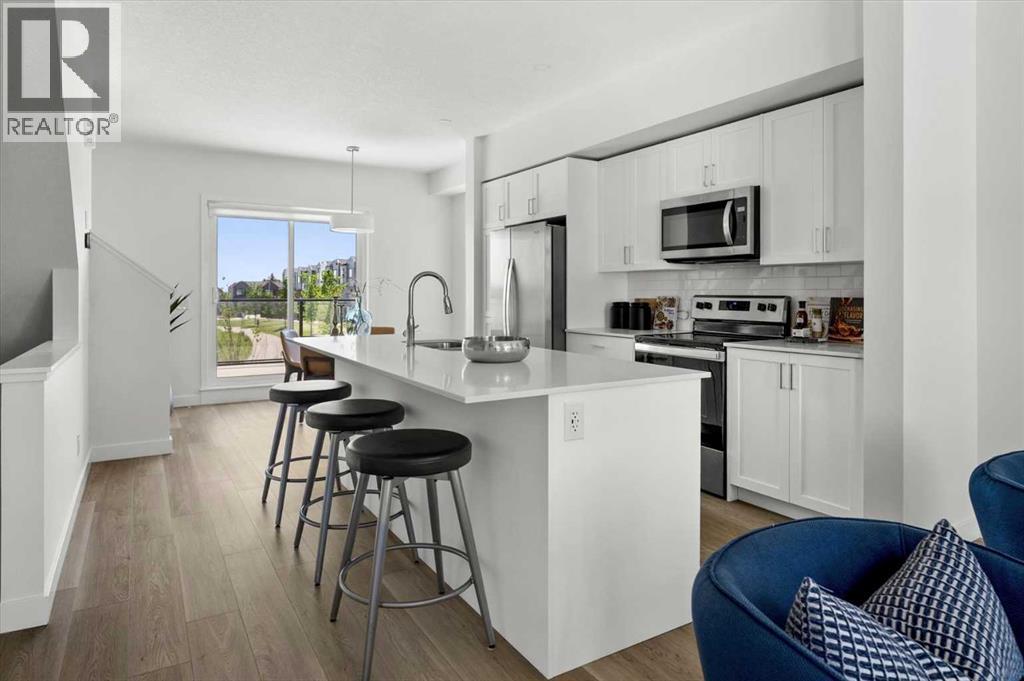 8562 19 Avenue SE - 12