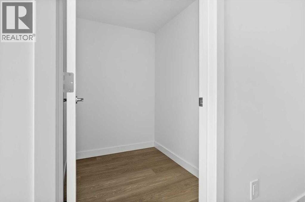 8562 19 Avenue SE - 11