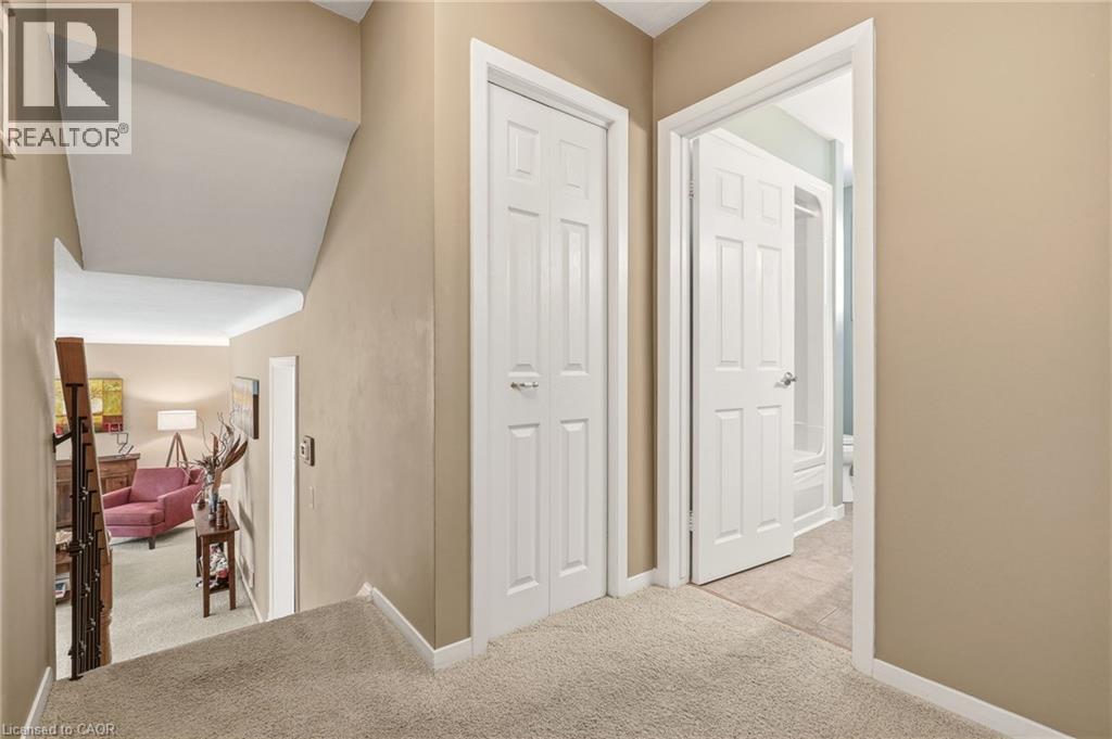 569 PARKSIDE Crescent - Image 19