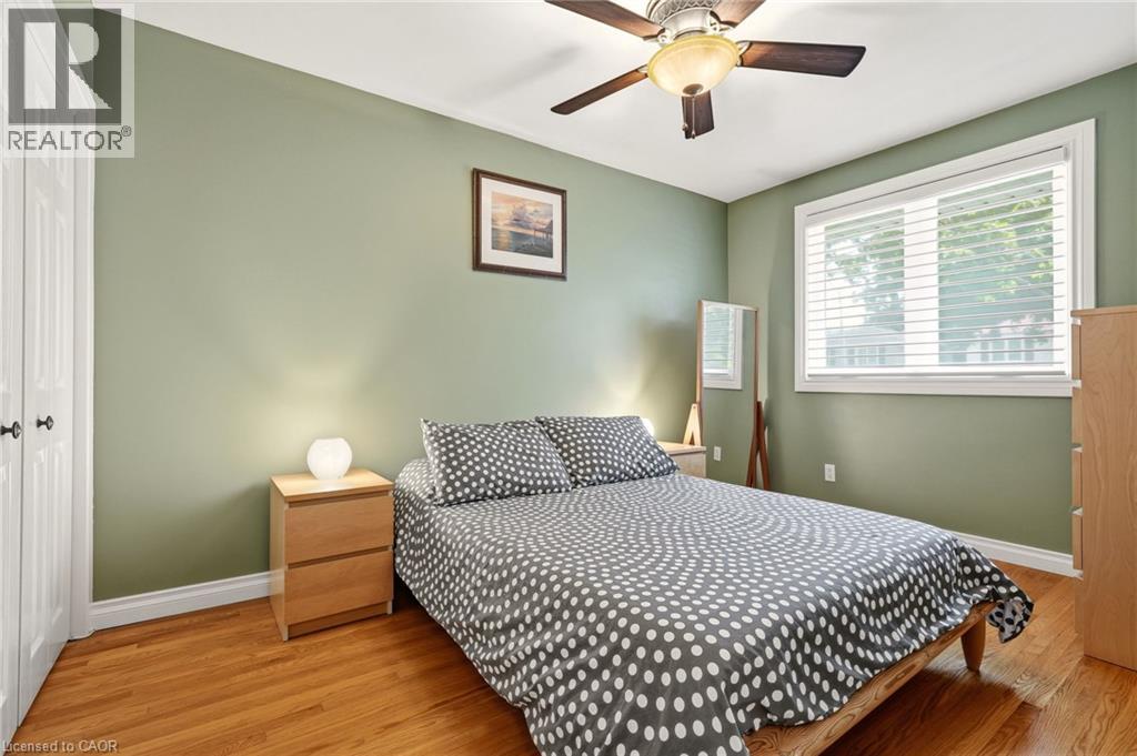 569 PARKSIDE Crescent - Image 25