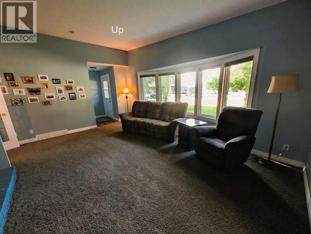 703 5 Avenue W - 19