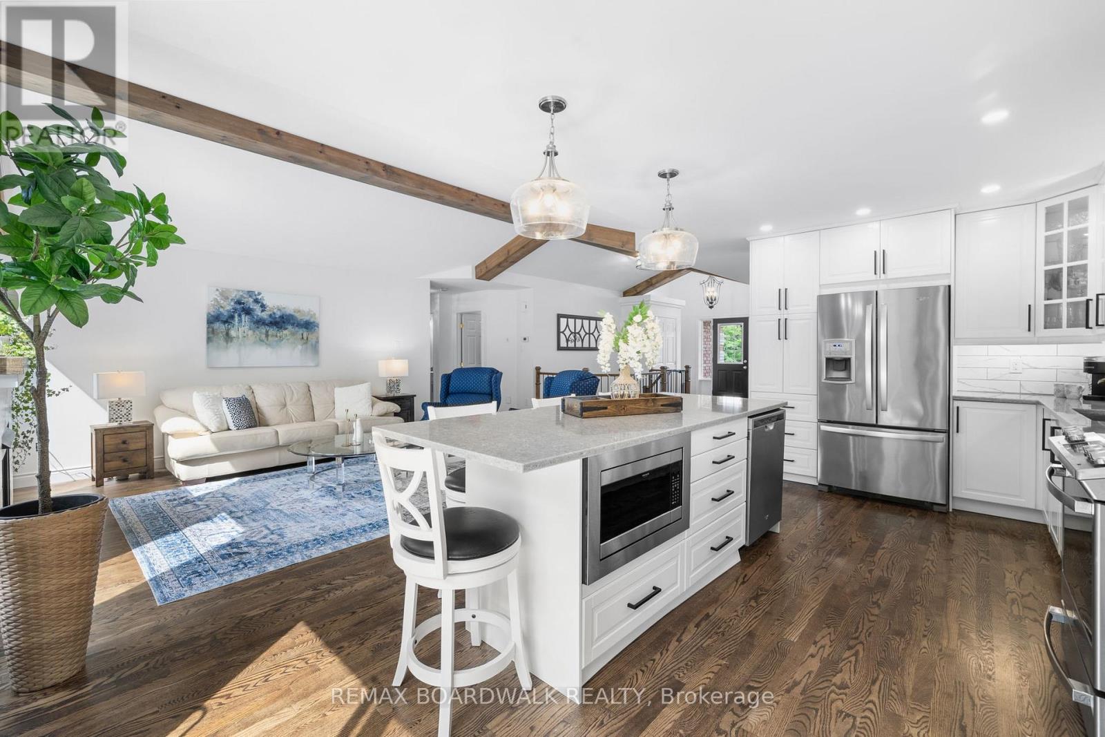 154 CATHERINE AVENUE - 13