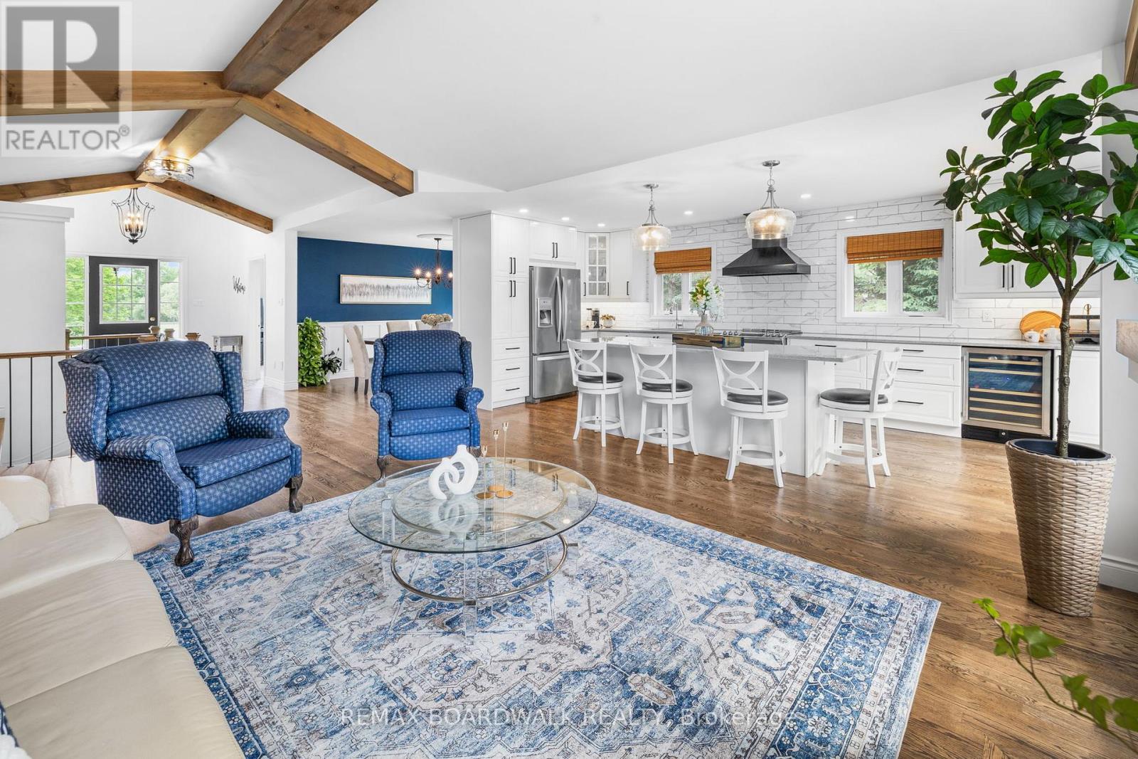 154 CATHERINE AVENUE - 17