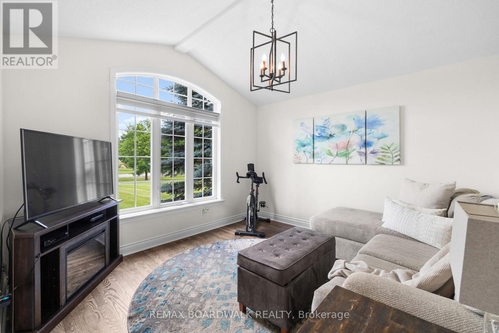 154 CATHERINE AVENUE - 27