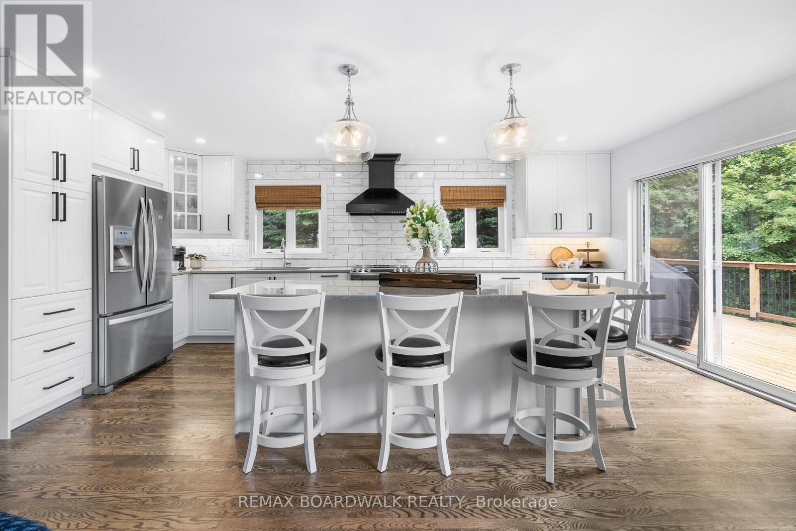 154 CATHERINE AVENUE - 7