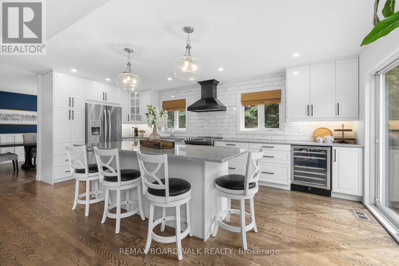 154 CATHERINE AVENUE - 8