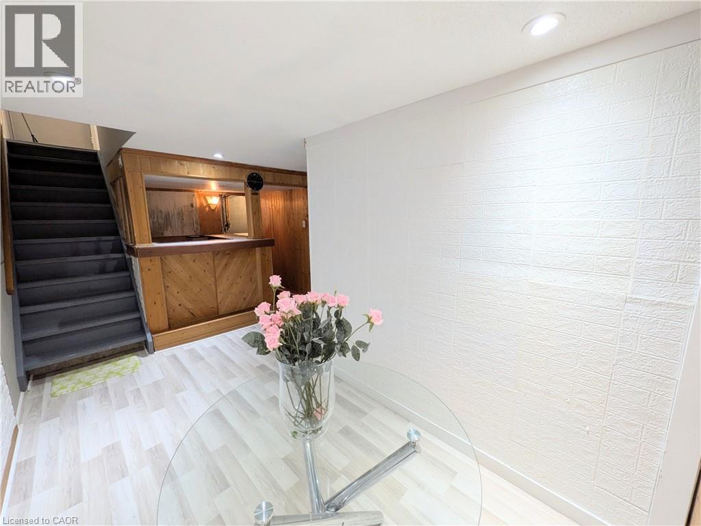#1 22 RIVERDALE Drive - Image 19