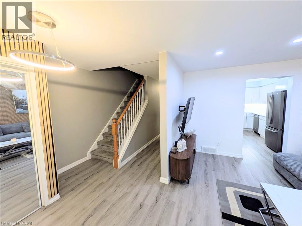 #1 22 RIVERDALE Drive - 18