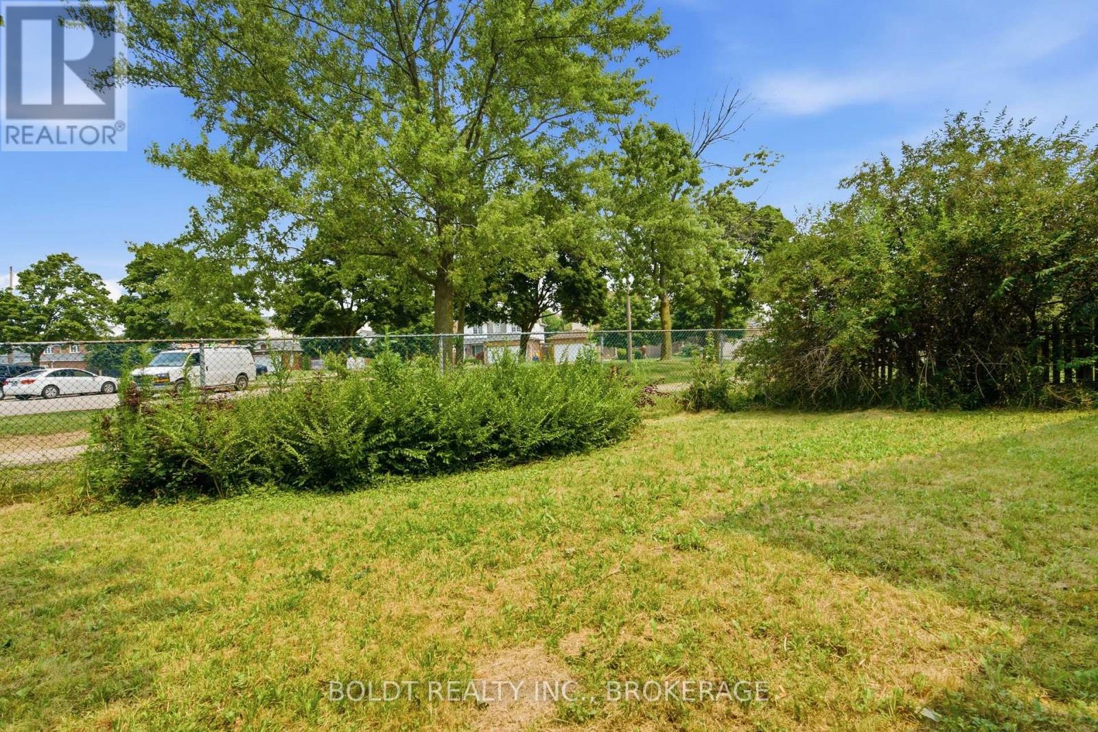 44 CULLIGAN CRESCENT - 44