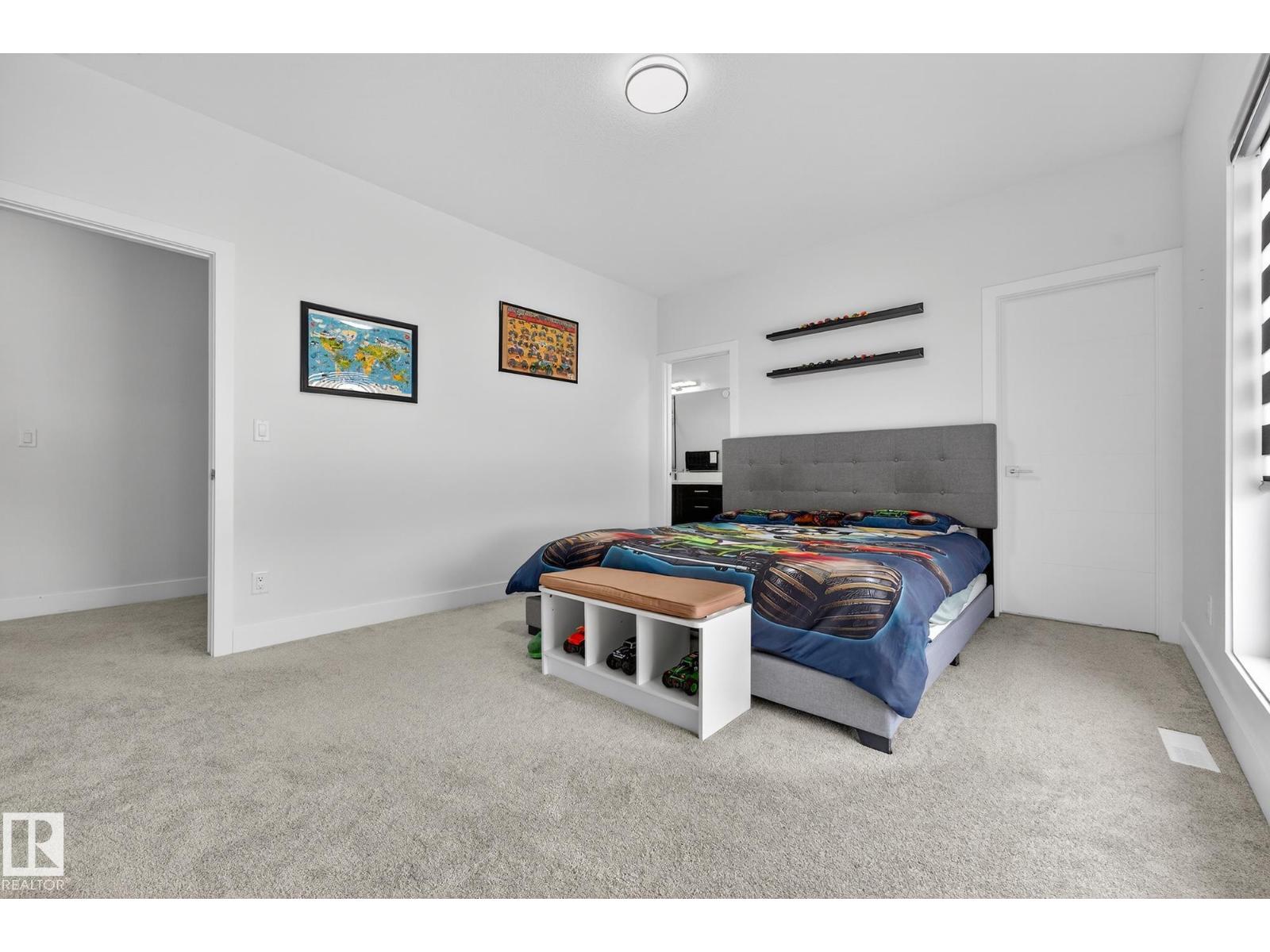 4413 39 ST - 34