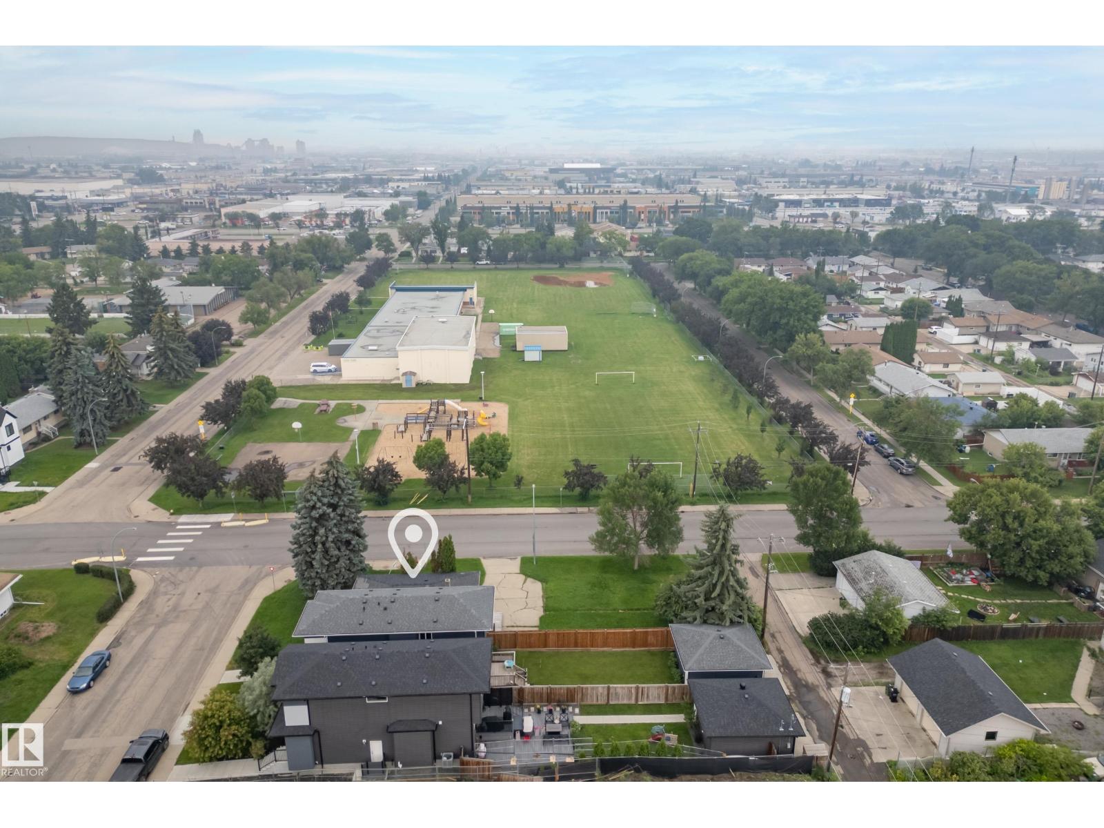 15321 110 AV NW - 2