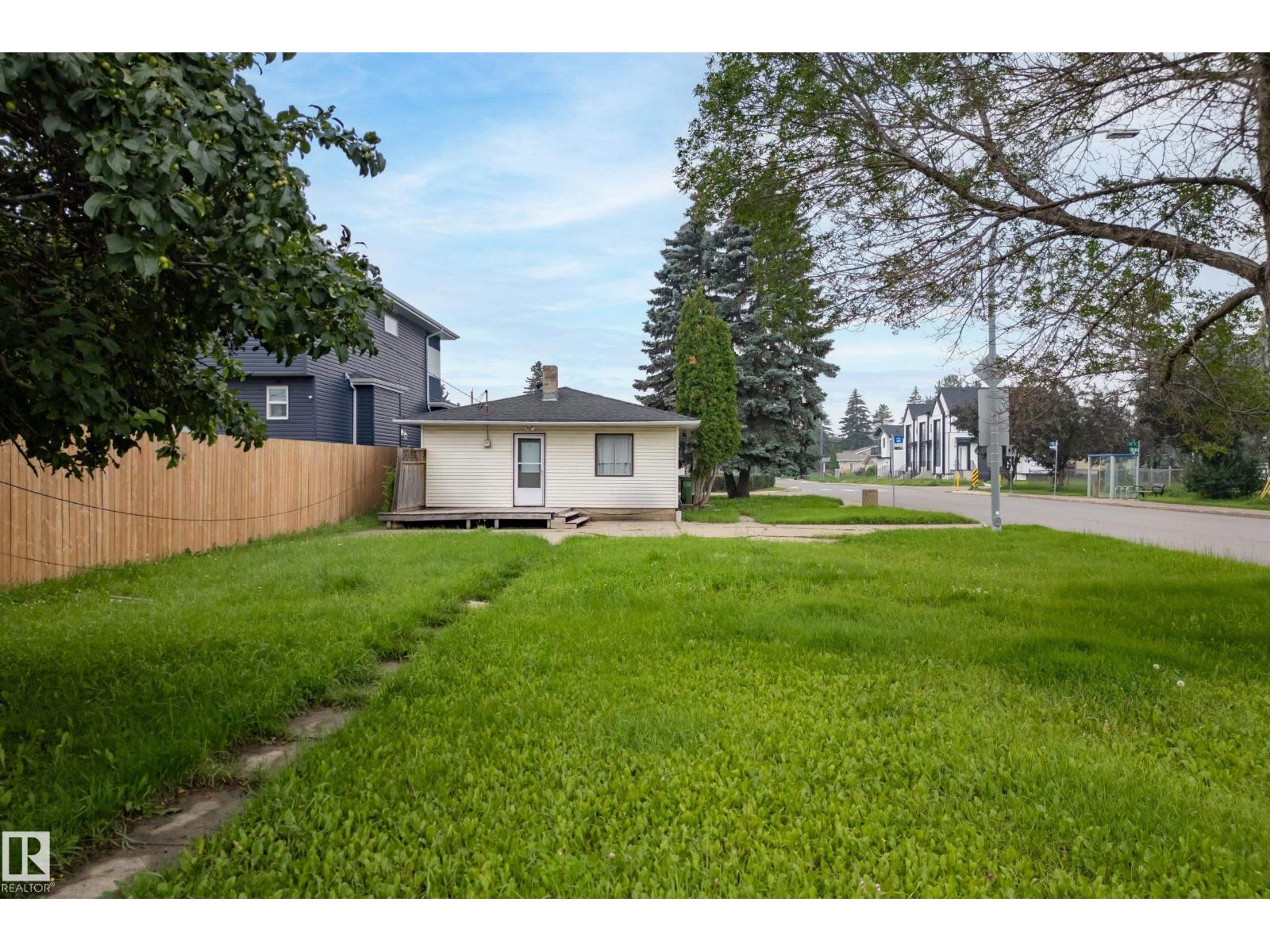 15321 110 AV NW - 7