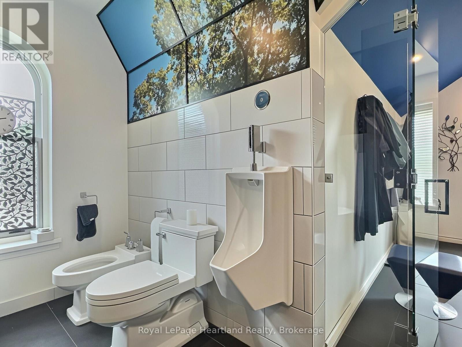 425 WILLIAM STREET - 36