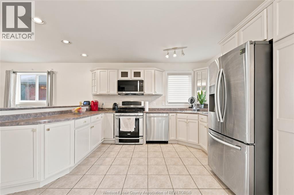 1414 GIRARD DRIVE - 11