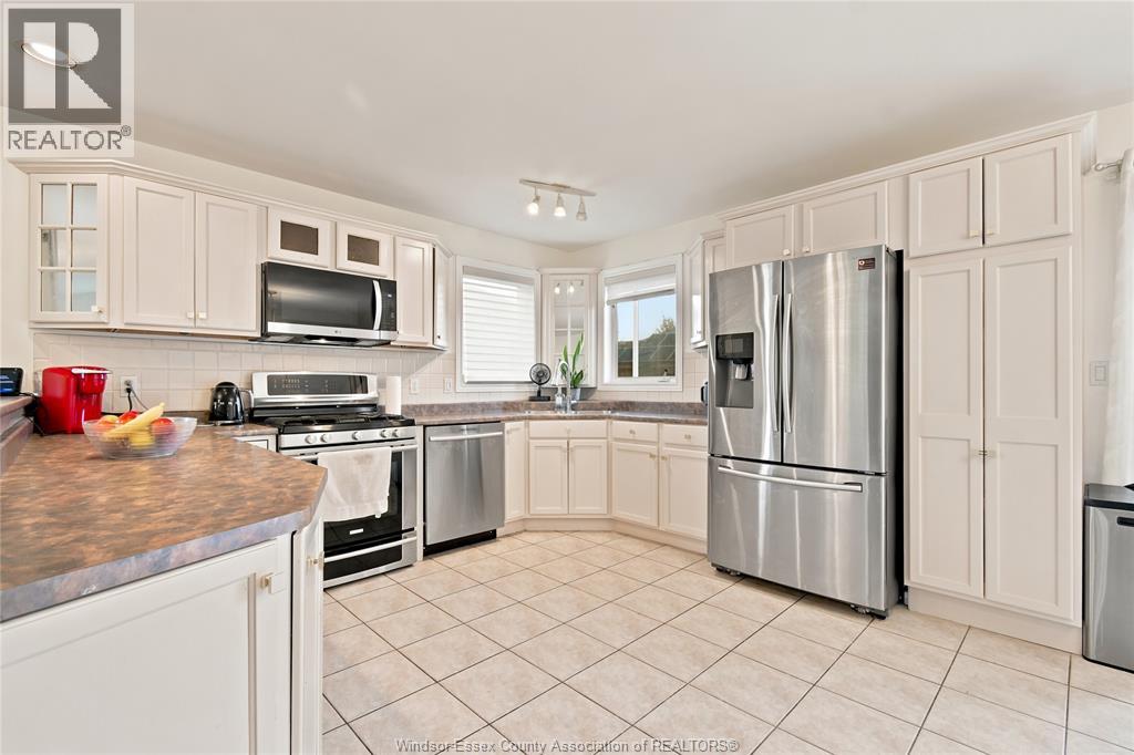 1414 GIRARD DRIVE - 22