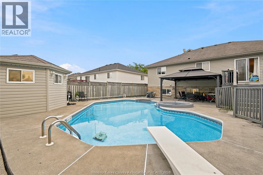 1414 GIRARD DRIVE - 27