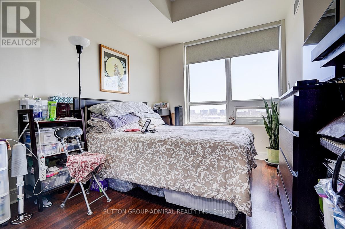 #1413 35 BRIAN PECK CRESCENT - 16