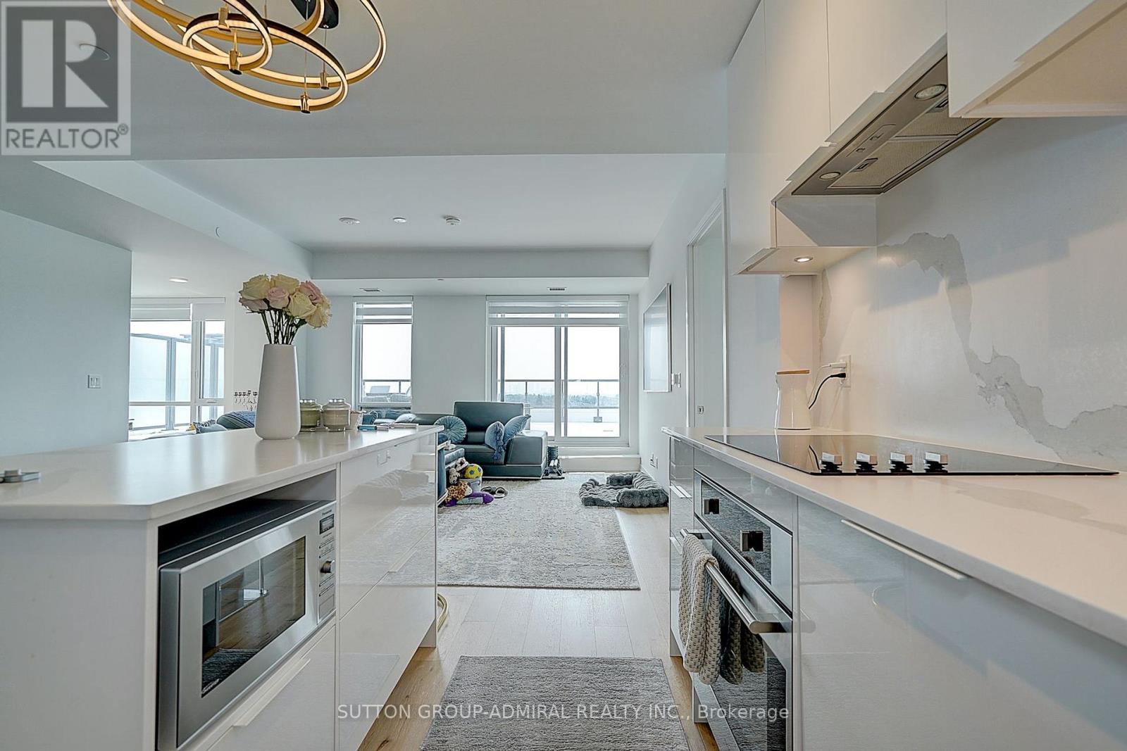 #712 8 BEVERLEY GLEN BOULEVARD - Image 20