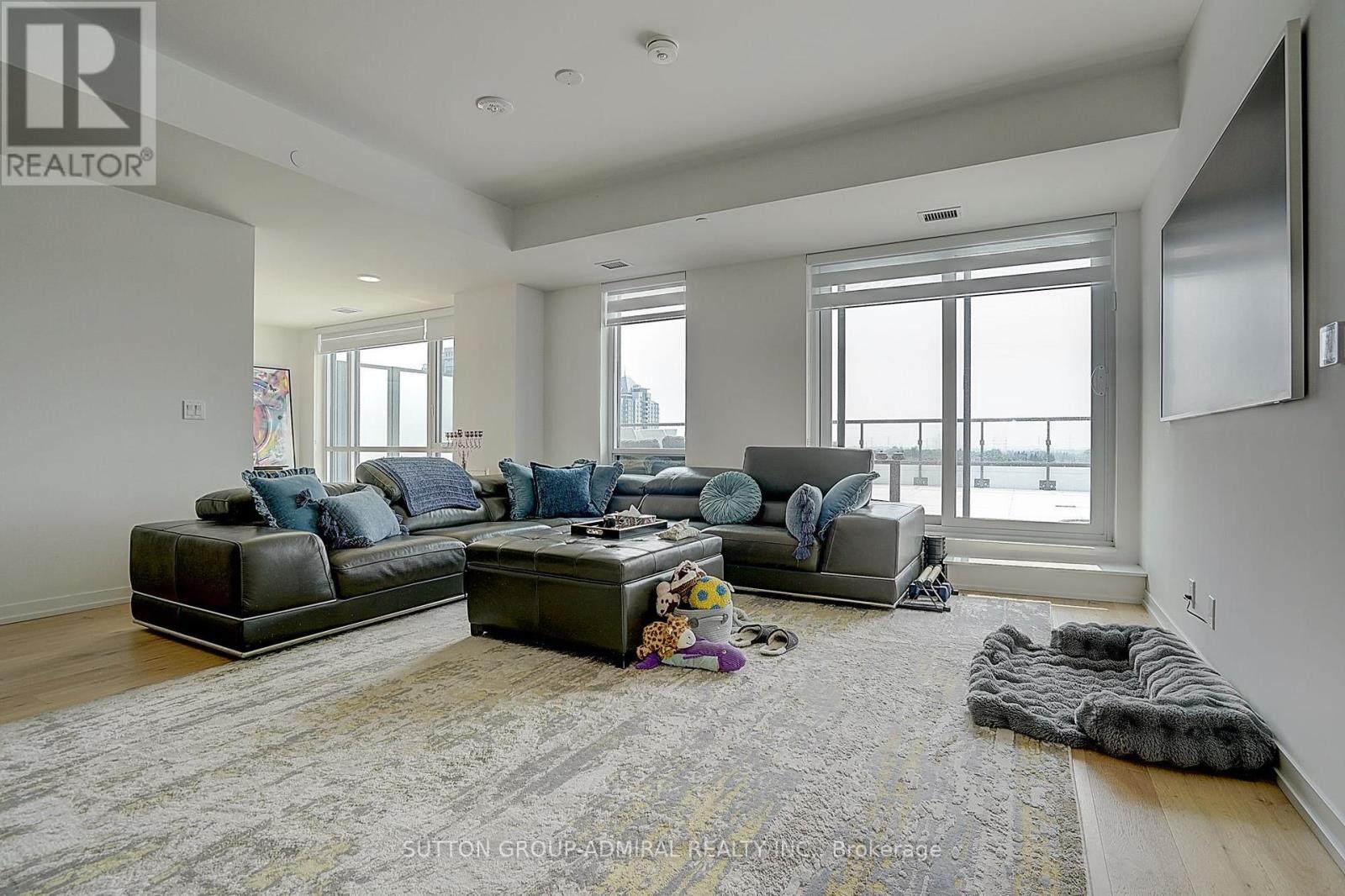 #712 8 BEVERLEY GLEN BOULEVARD - Image 11