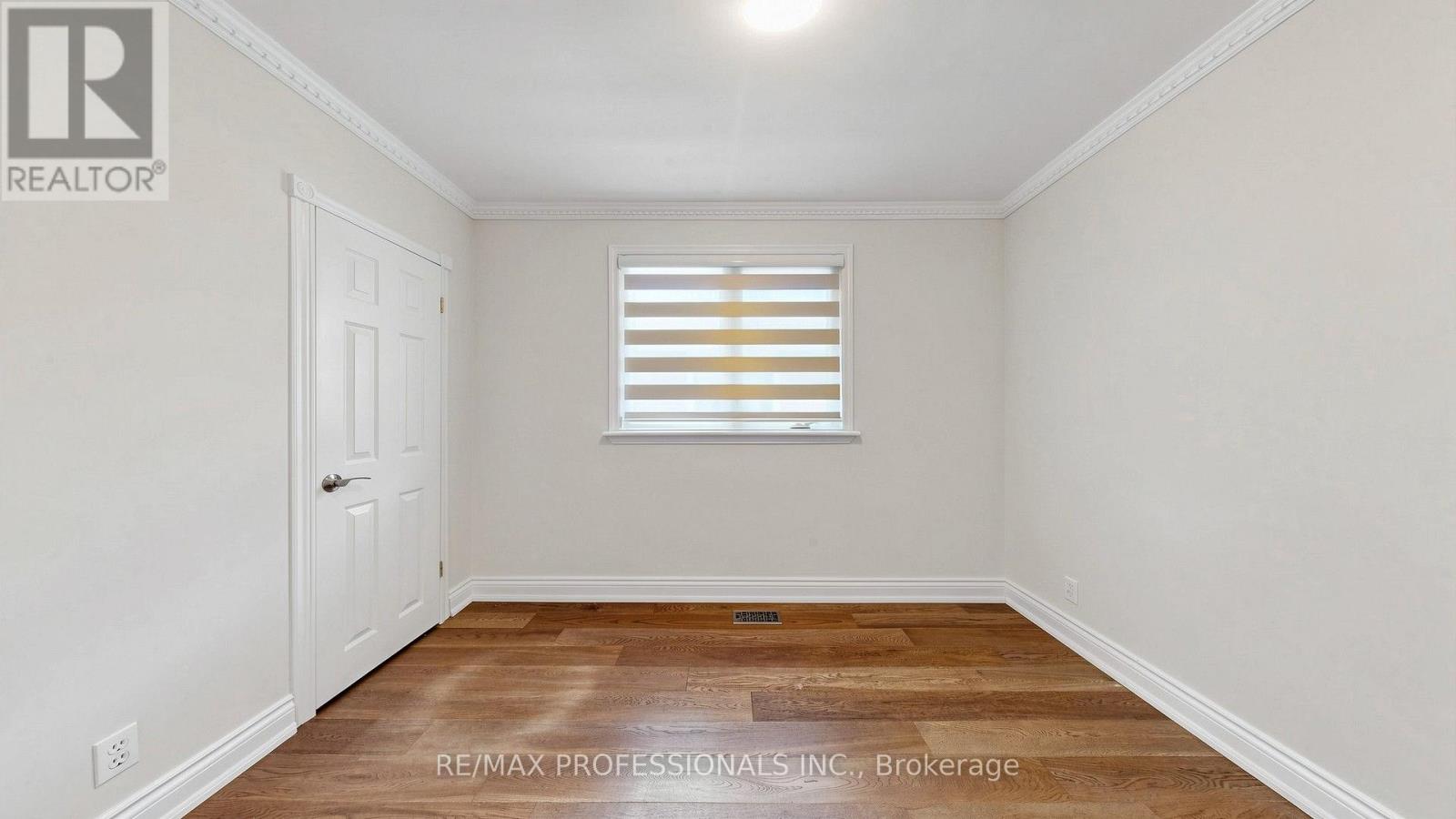 32 SELLMAR ROAD - 19