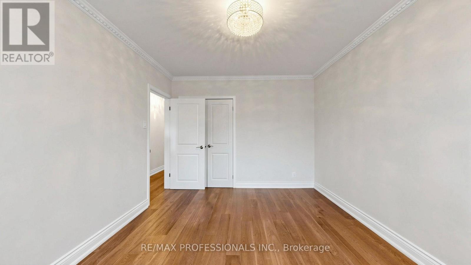 32 SELLMAR ROAD - 18