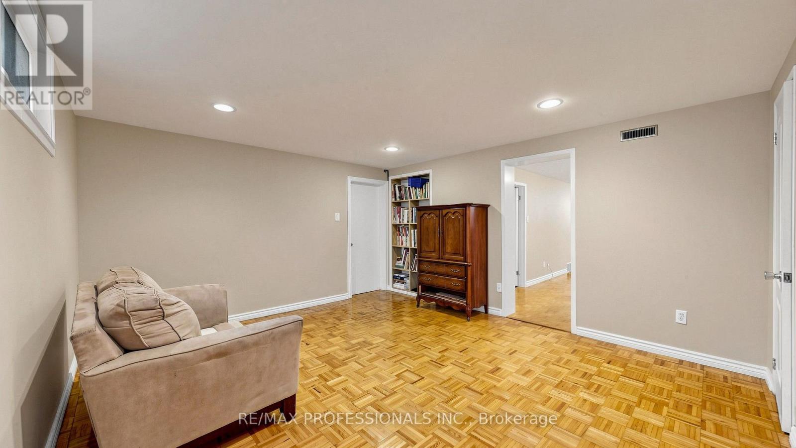 32 SELLMAR ROAD - 28