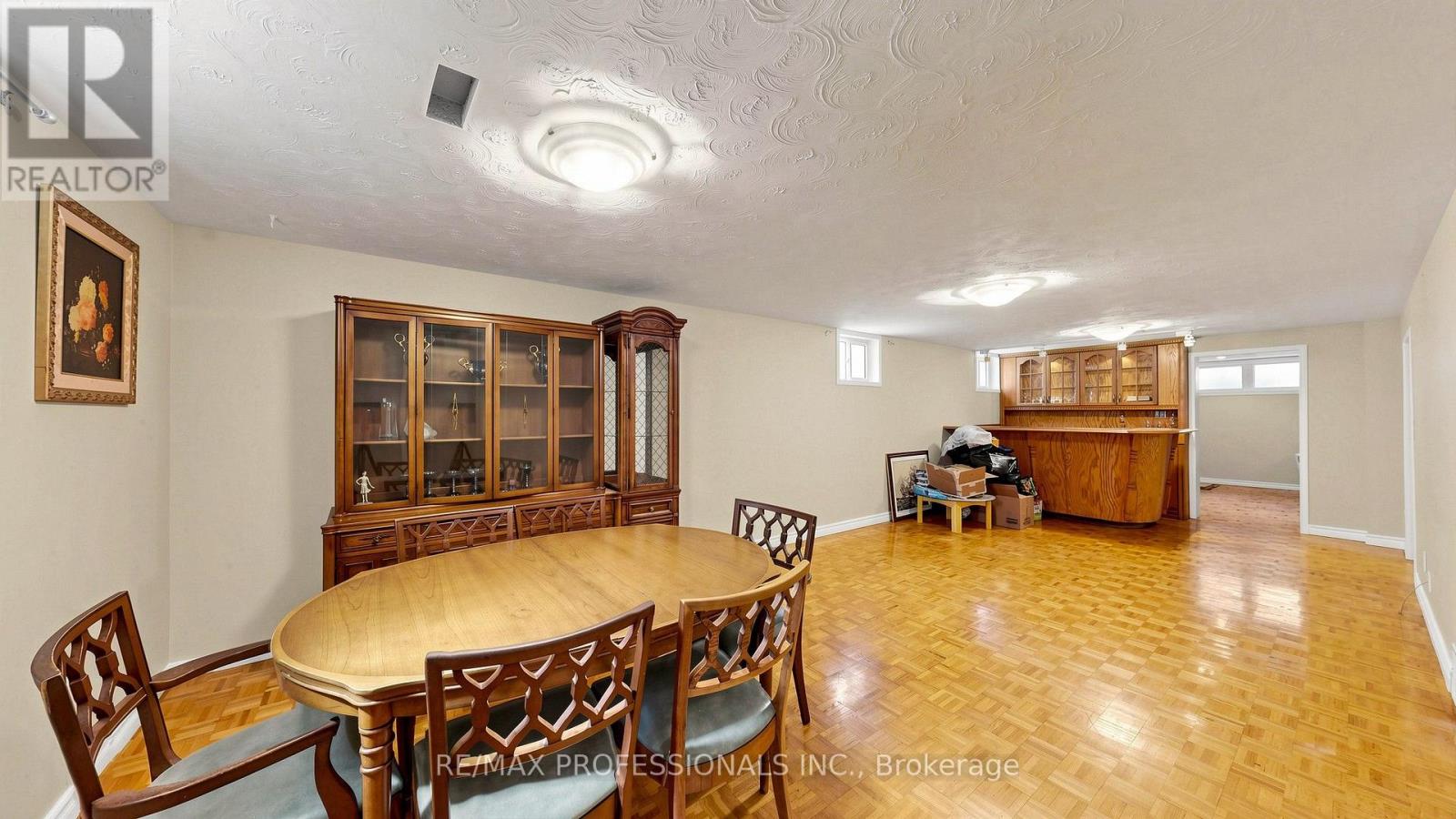 32 SELLMAR ROAD - 32
