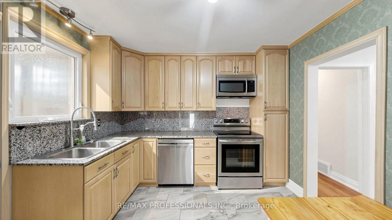 32 SELLMAR ROAD - 8
