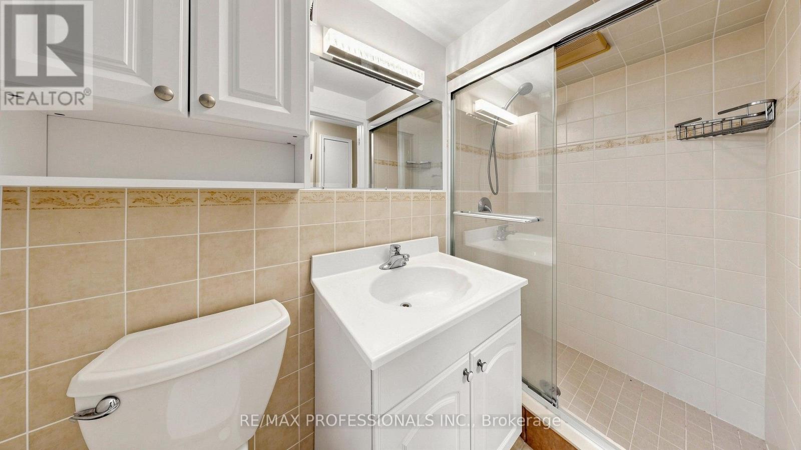 32 SELLMAR ROAD - 35