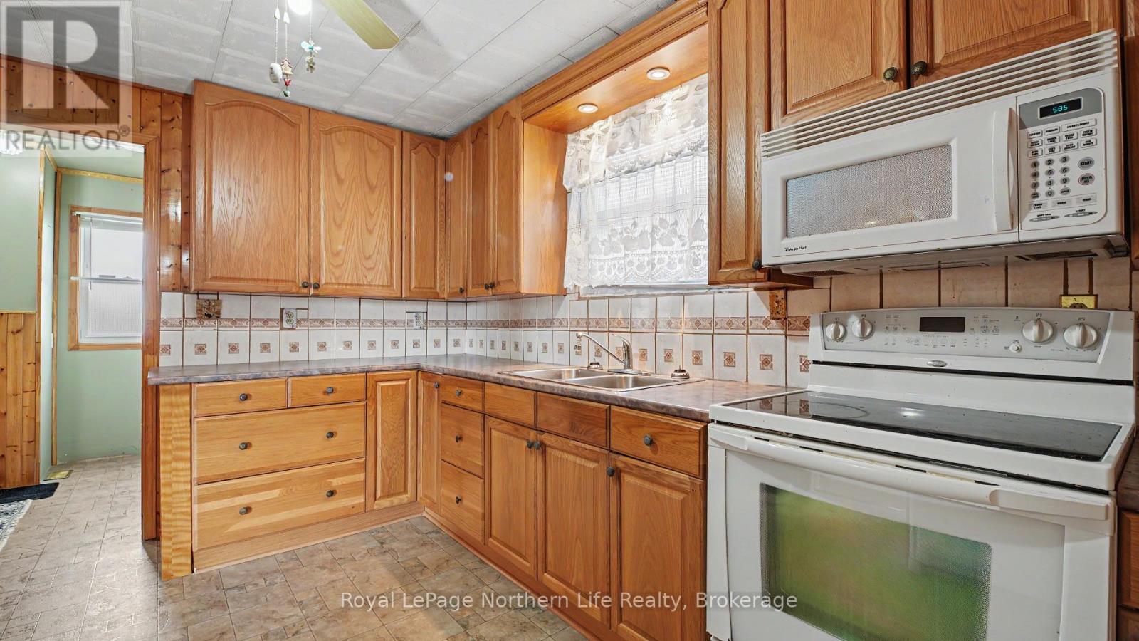 1230 DOUGLAS STREET - 5