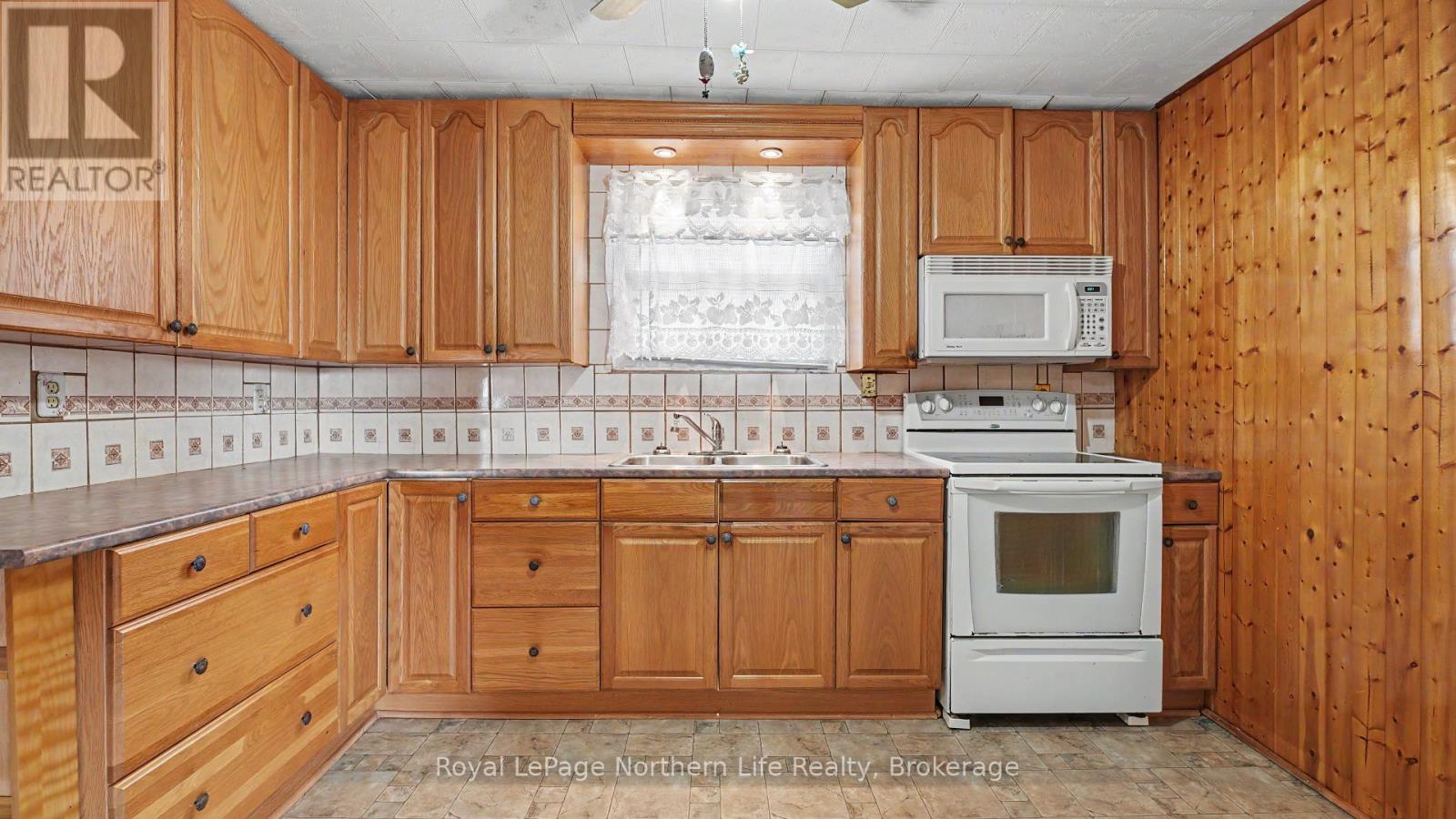 1230 DOUGLAS STREET - 6