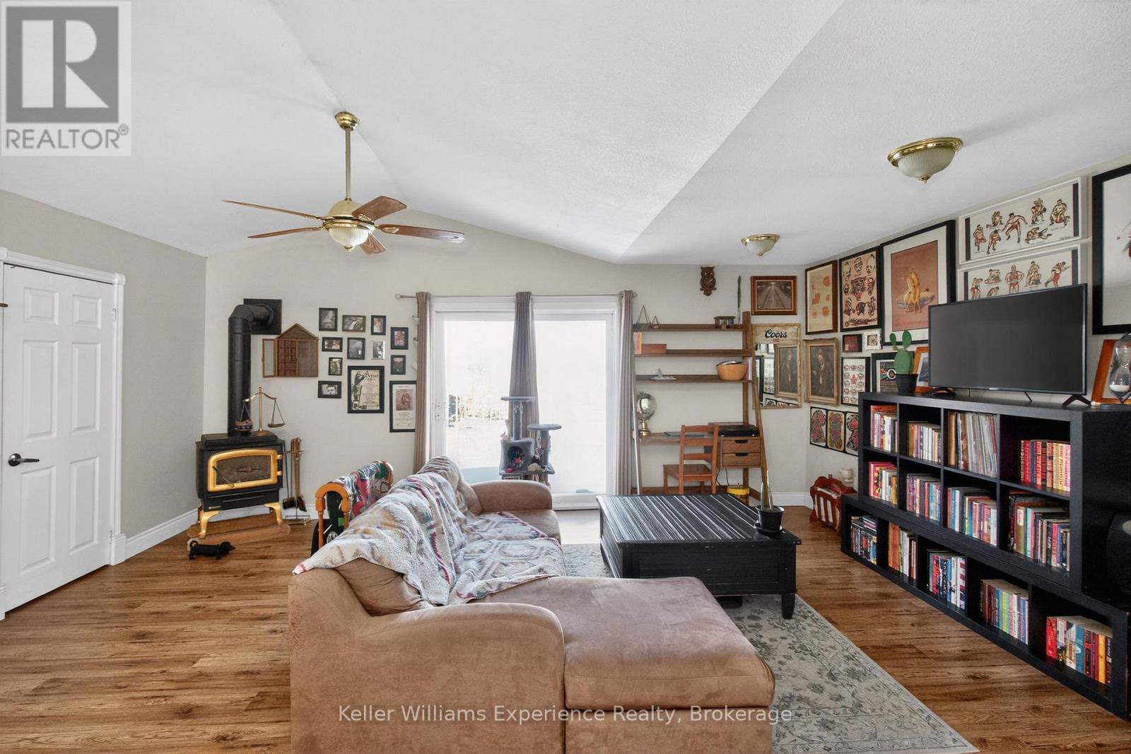 107 PINE STREET - 10