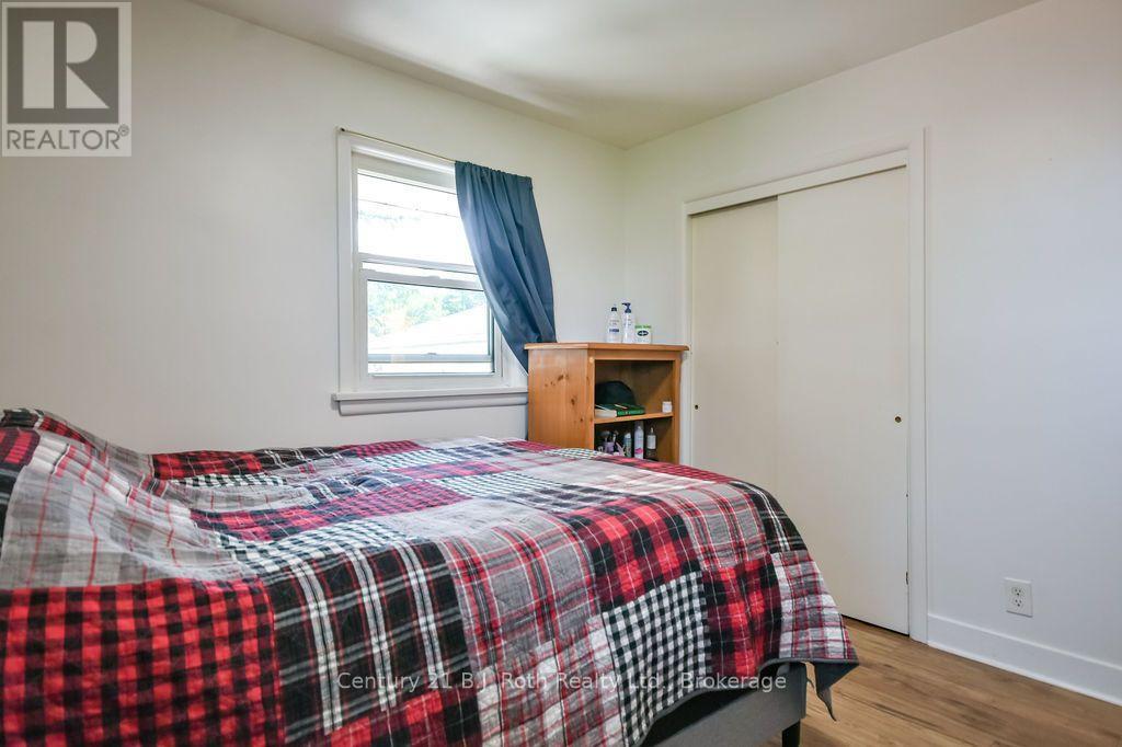 449 IRWIN STREET - 14