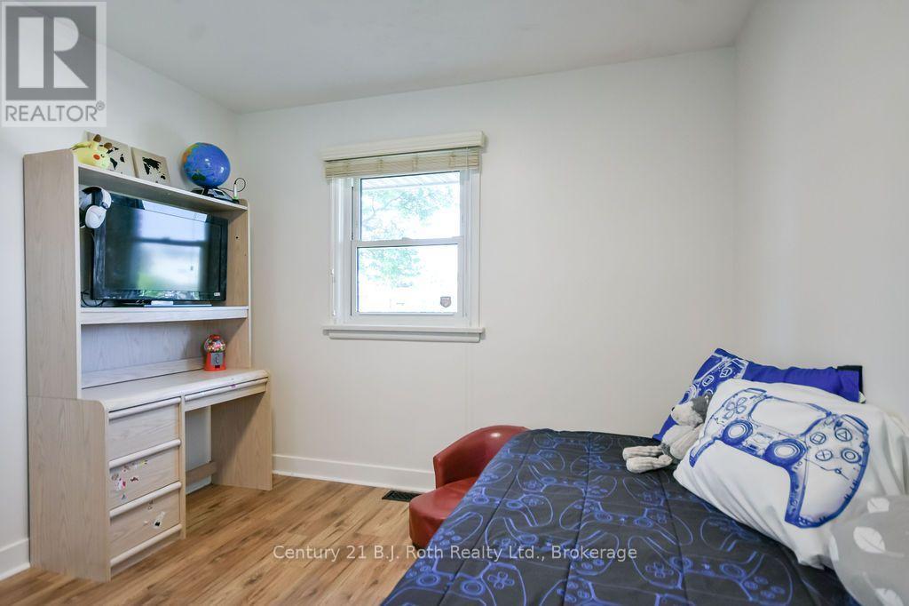 449 IRWIN STREET - 16