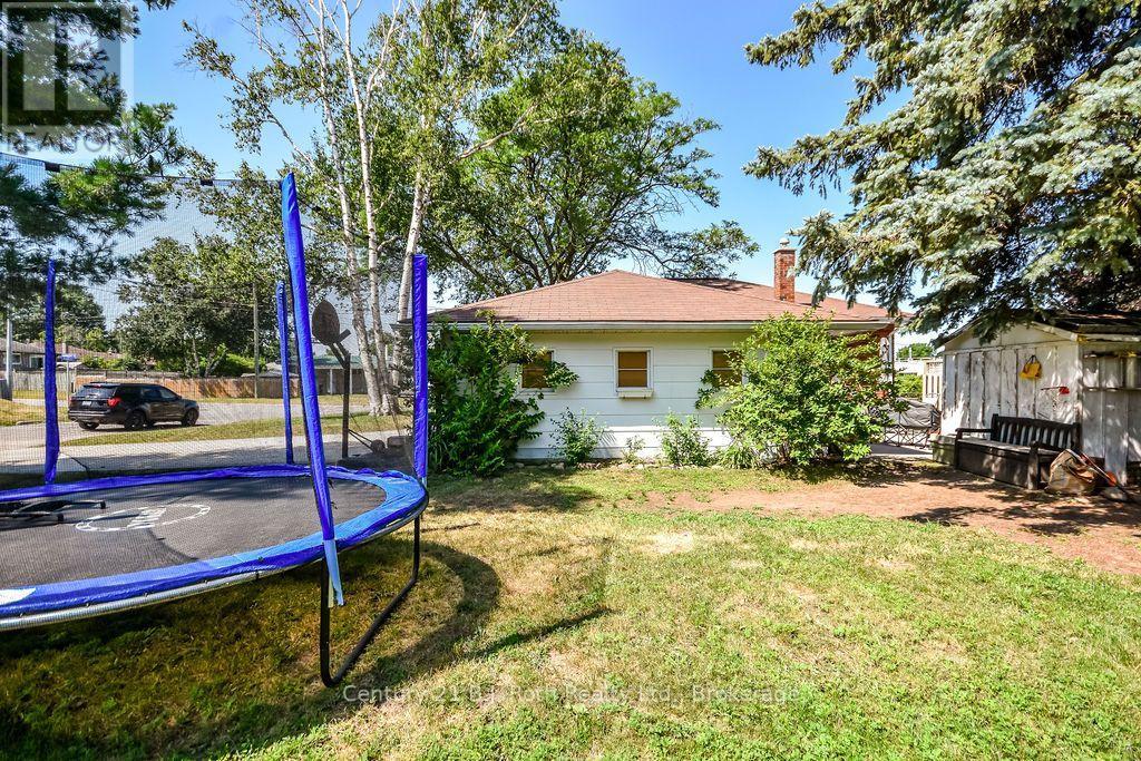 449 IRWIN STREET - 25