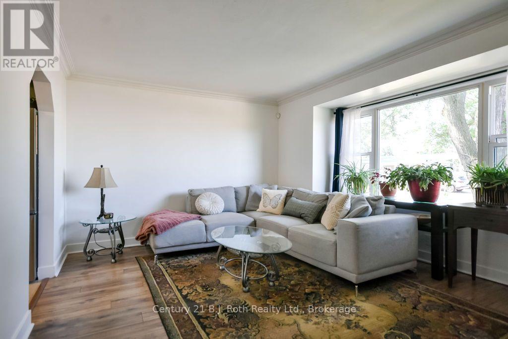449 IRWIN STREET - 8