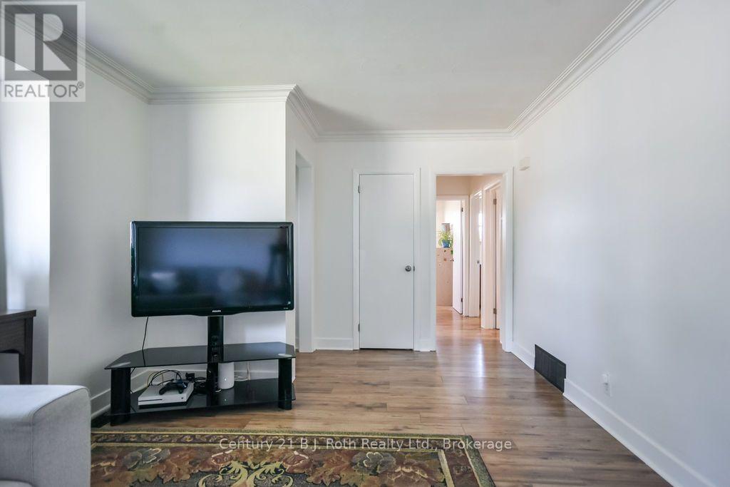 449 IRWIN STREET - 9