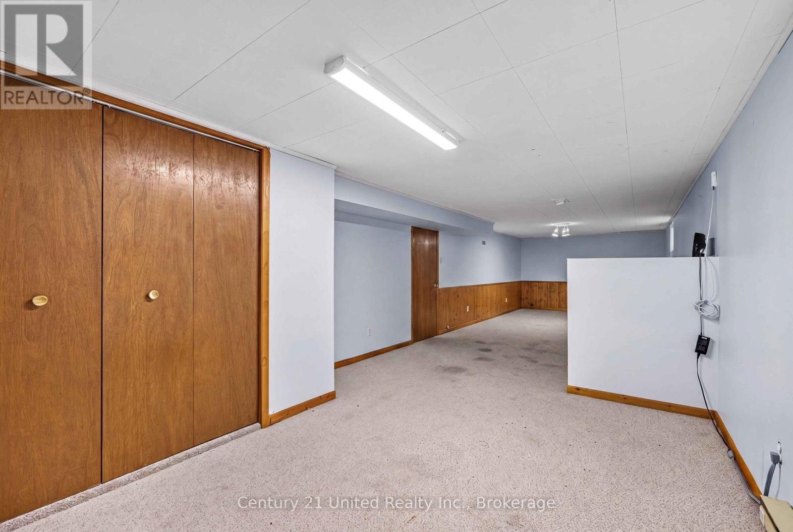 377 CHESTERFIELD AVENUE - 17