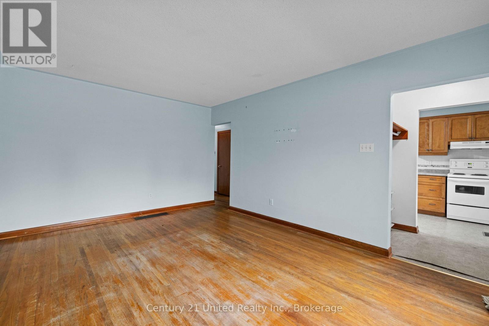 377 CHESTERFIELD AVENUE - 4